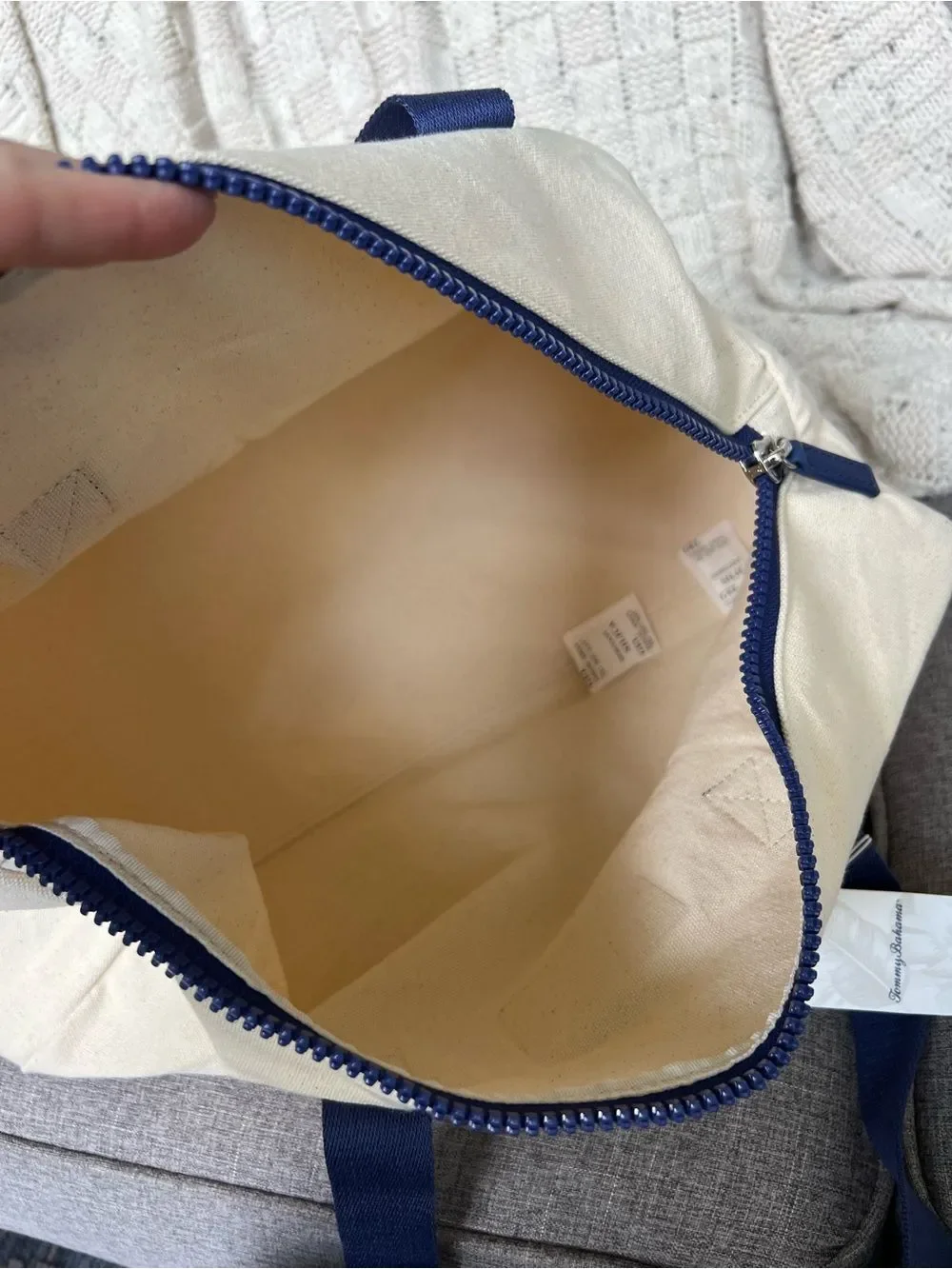 Tommy Bahama NWT Natural Cream Canvas Duffel with Navy Straps